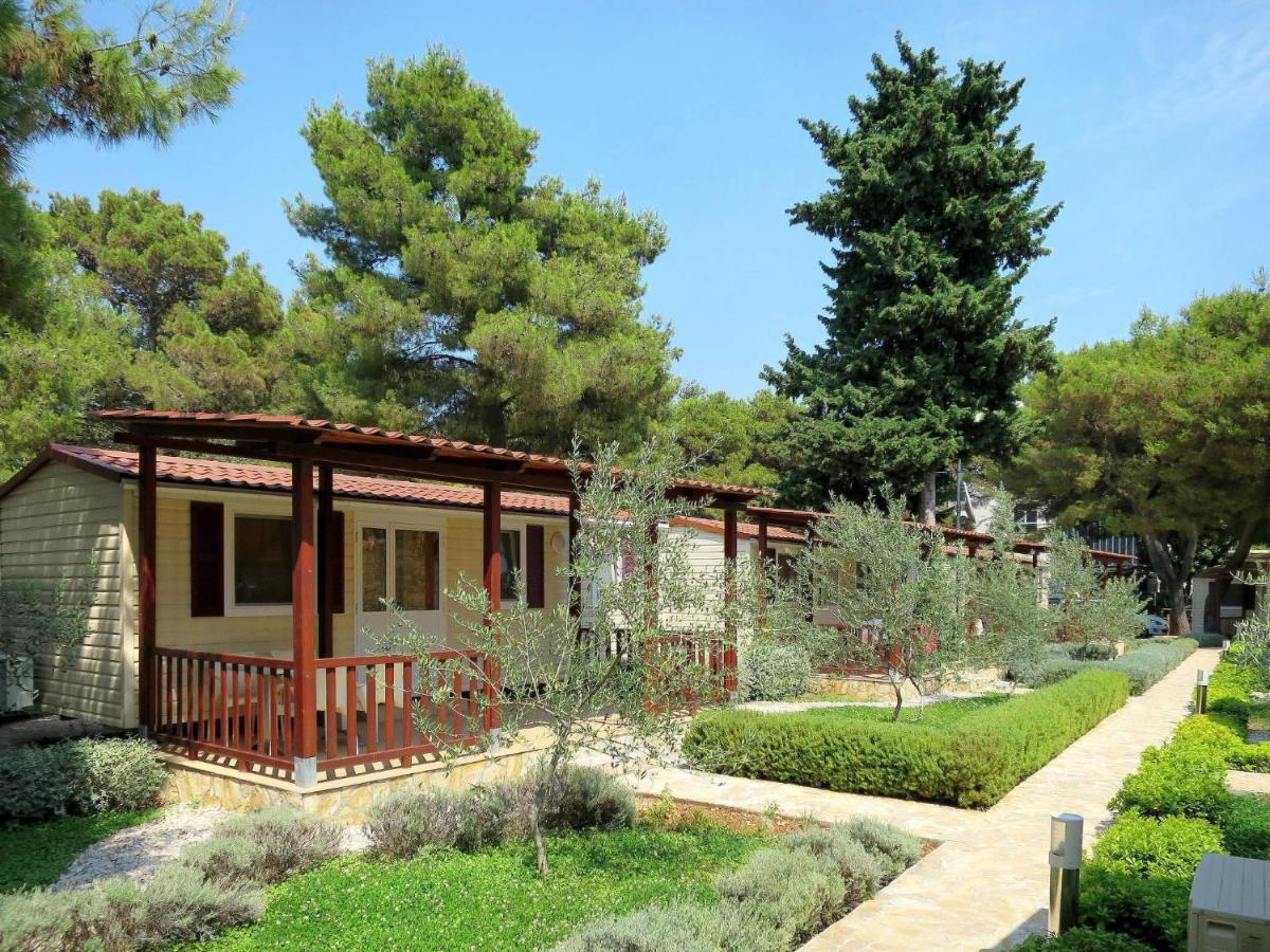 Holiday Home Camp Rozac - Tgr215 Trogir Eksteriør billede